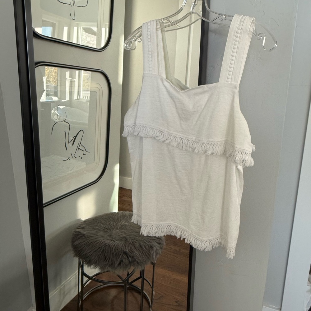 J Crew White Tank size Medium, like new